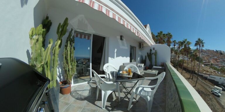 180° seaview 1 bedroom flat with swimming pool – San Eugenio